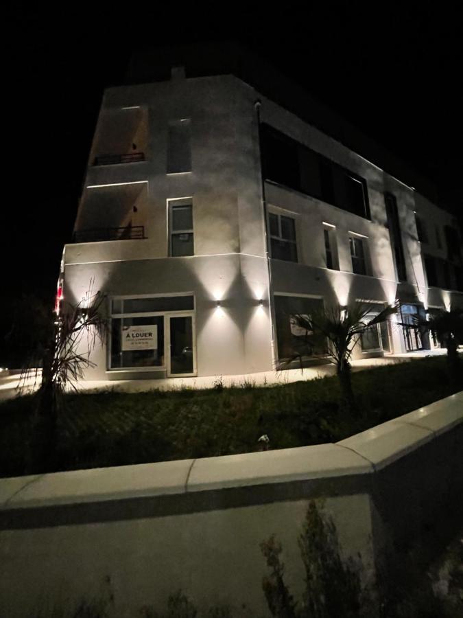 Le Salvador - Appart'Hotel De 18M2 A 44M2 La Talaudiere Eksteriør bilde