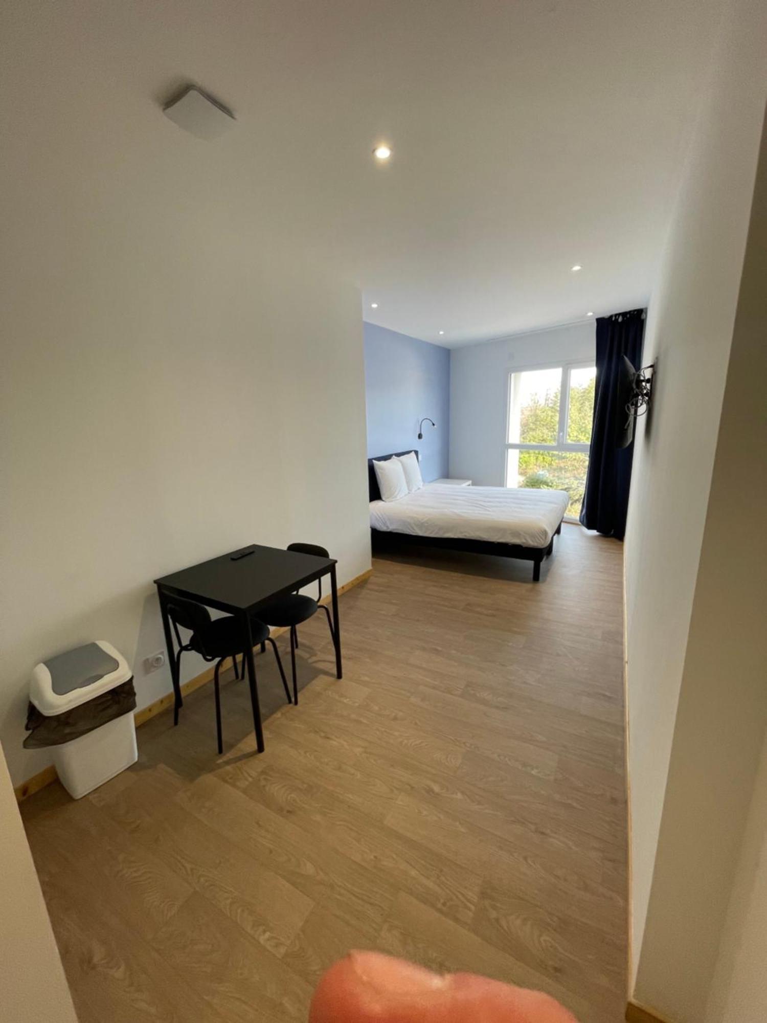Le Salvador - Appart'Hotel De 18M2 A 44M2 La Talaudiere Eksteriør bilde