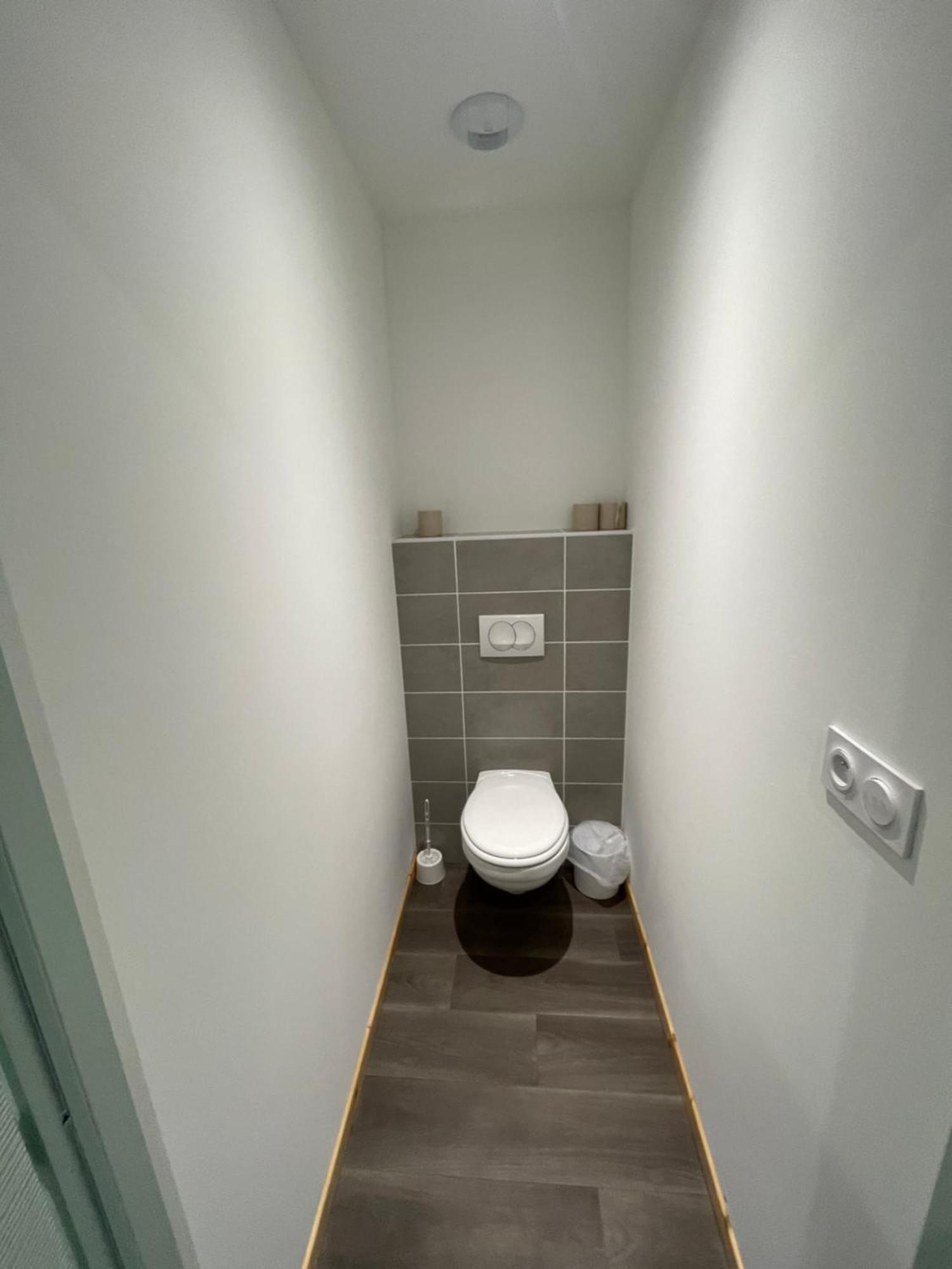 Le Salvador - Appart'Hotel De 18M2 A 44M2 La Talaudiere Eksteriør bilde