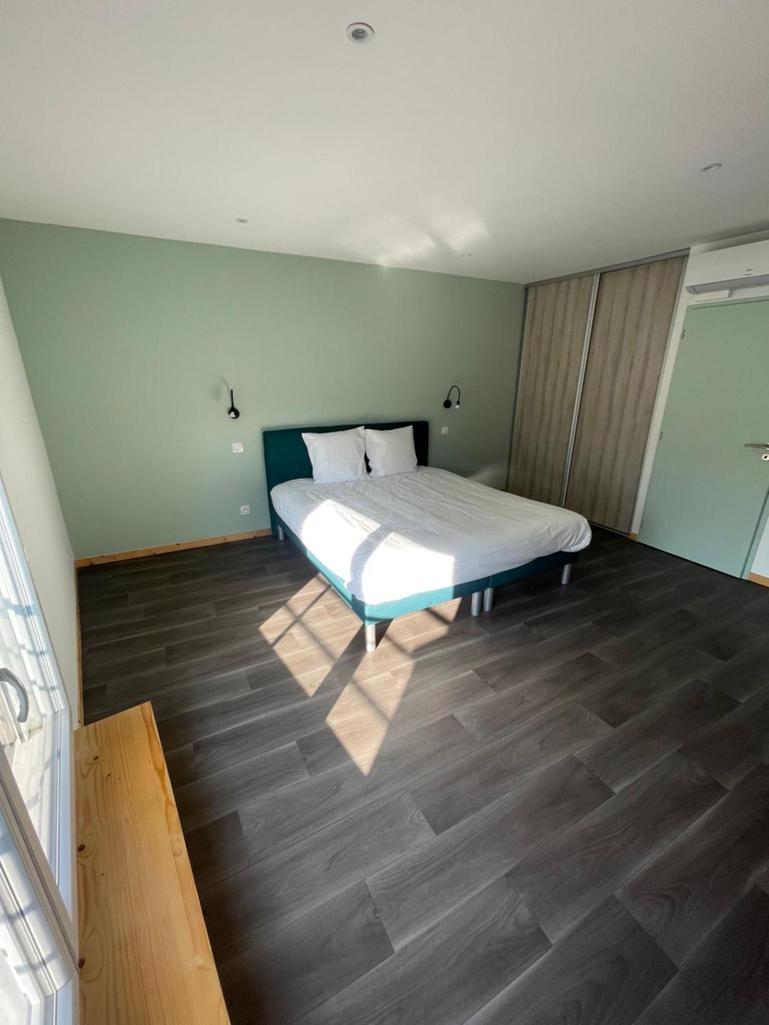 Le Salvador - Appart'Hotel De 18M2 A 44M2 La Talaudiere Eksteriør bilde